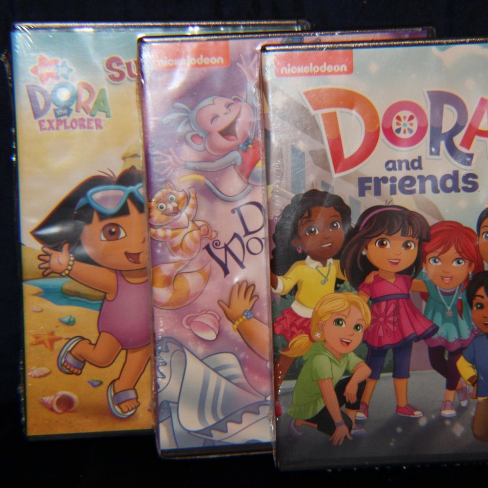 NWT**BUNDLE** 3 MOVIE PACK- Dora the Explorer